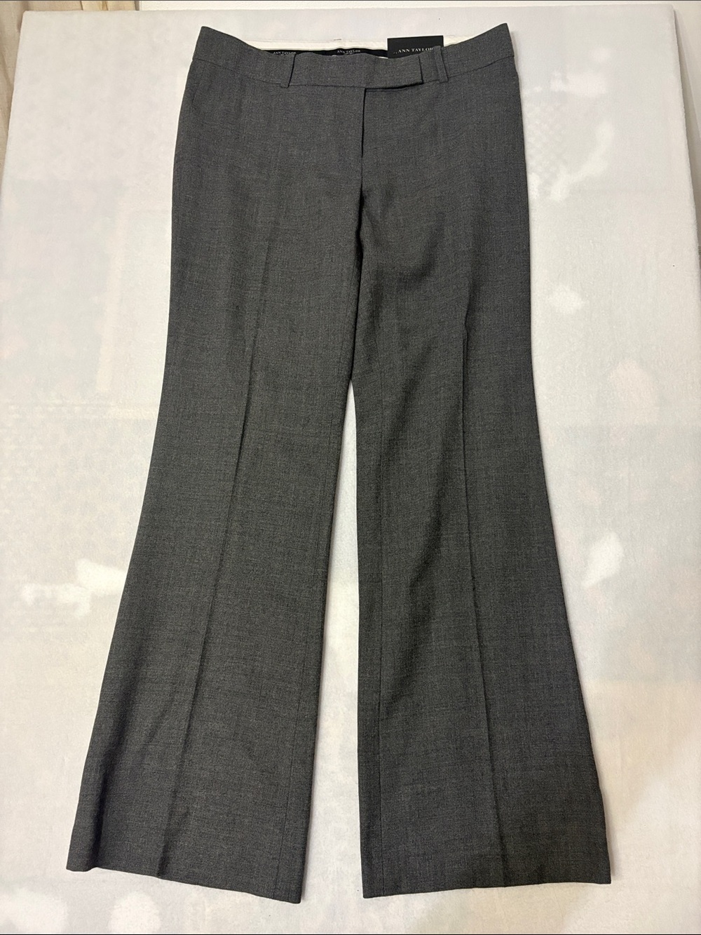 Ann Taylor VIRGIN WOOL Trouser Leg Classic Gray Women’s Dress Pants Size 8 NWT